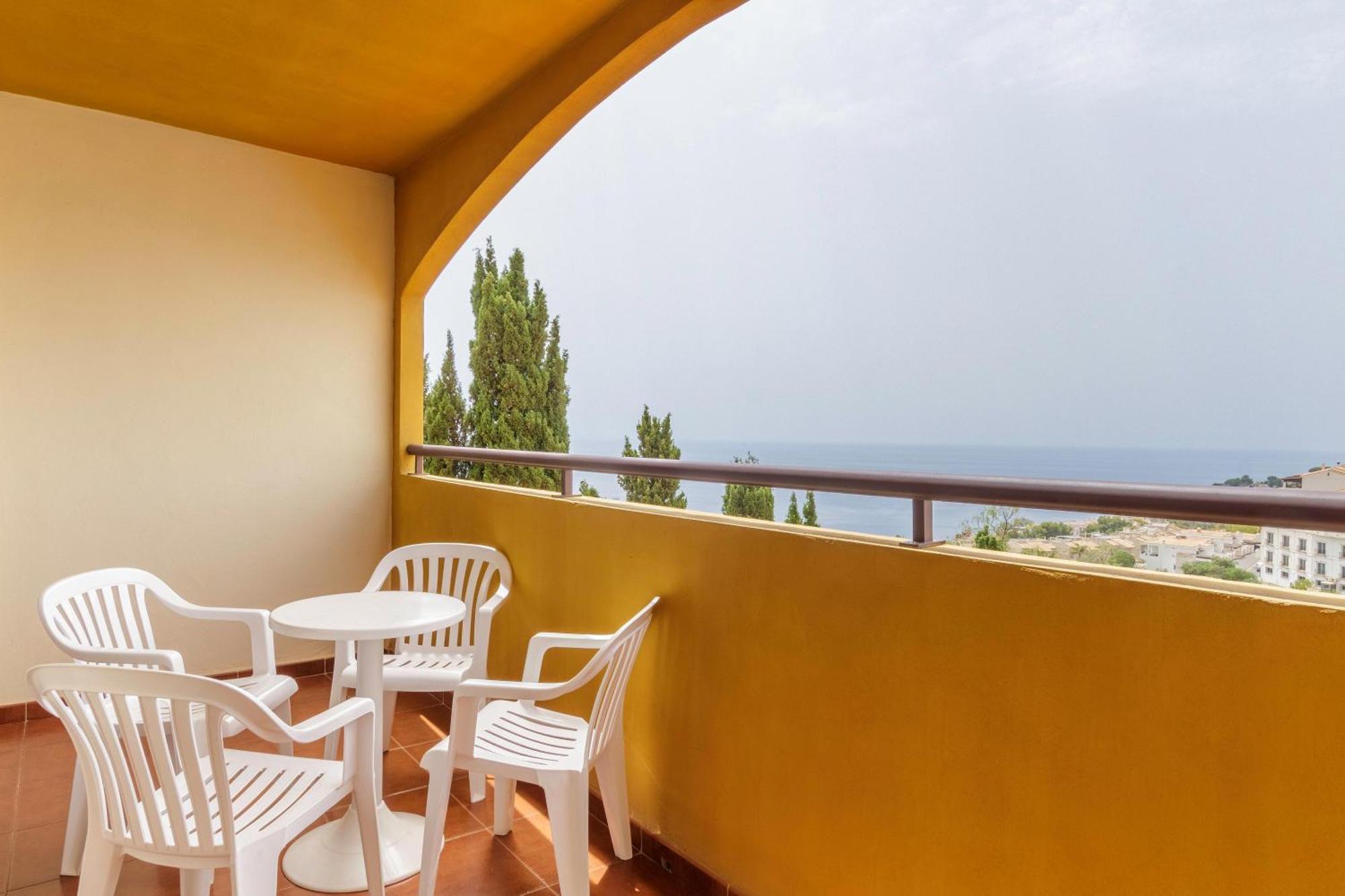 لا هيرادورا Apartamentos Best Alcazar المظهر الخارجي الصورة