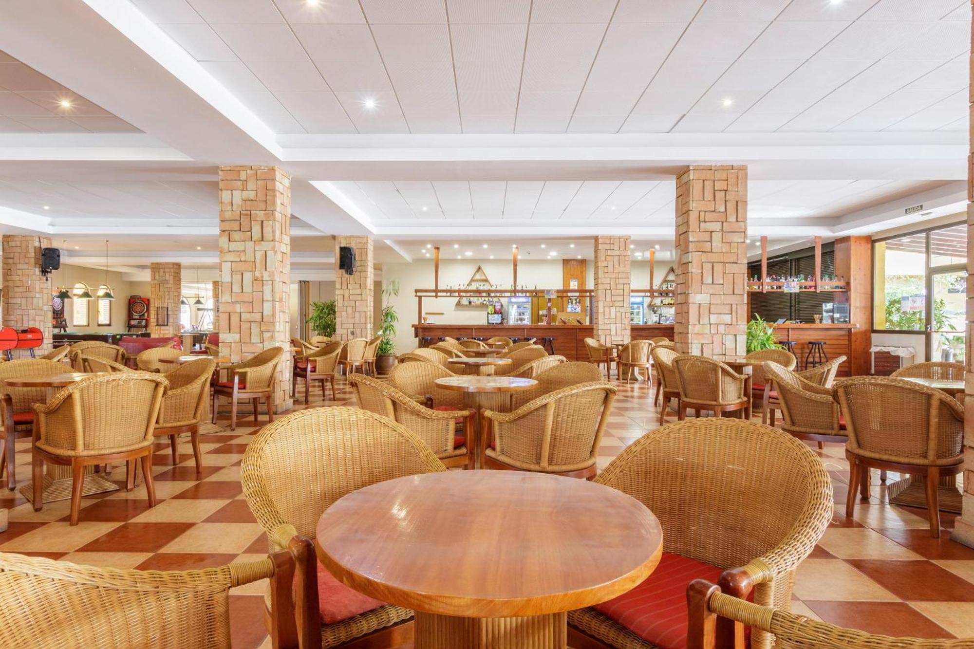 لا هيرادورا Apartamentos Best Alcazar المظهر الخارجي الصورة
