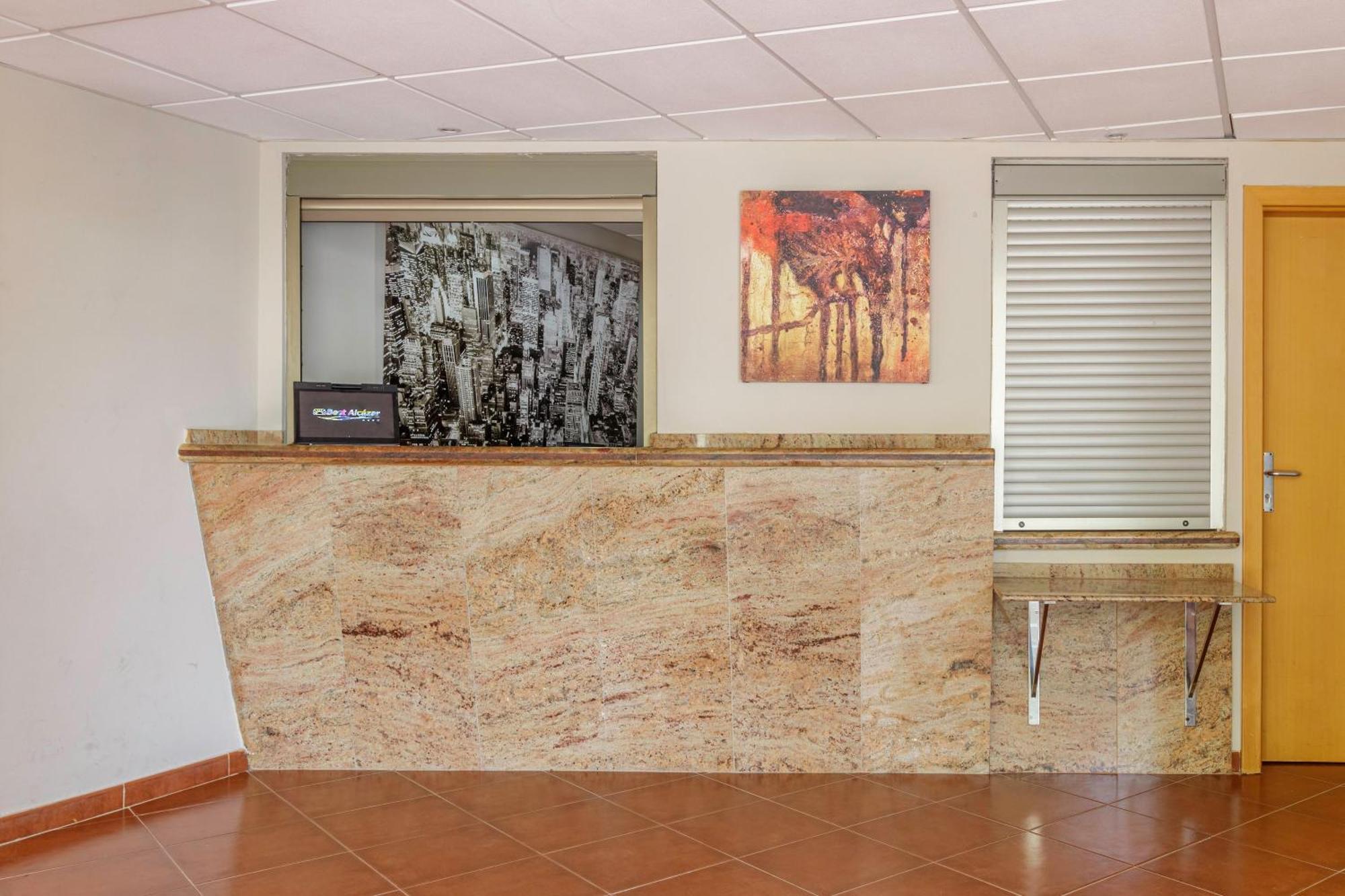 لا هيرادورا Apartamentos Best Alcazar المظهر الخارجي الصورة