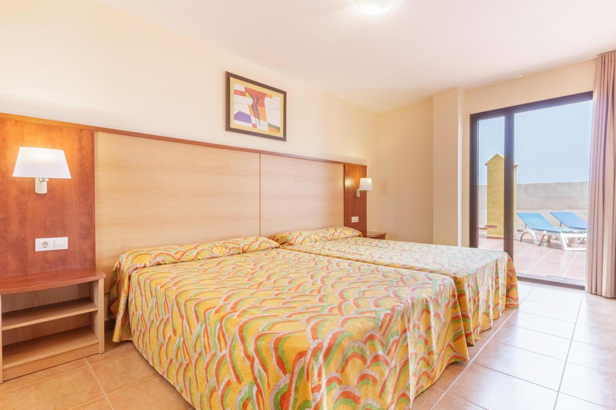 لا هيرادورا Apartamentos Best Alcazar المظهر الخارجي الصورة