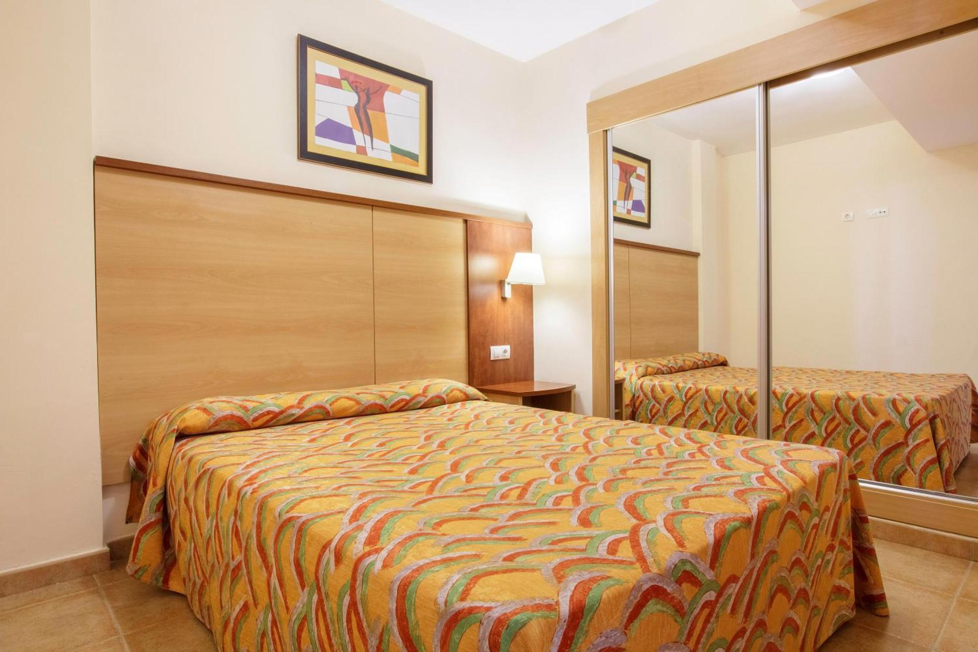 لا هيرادورا Apartamentos Best Alcazar المظهر الخارجي الصورة